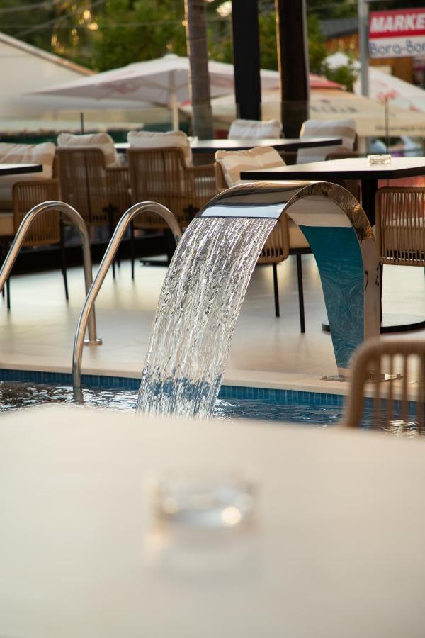 Colosseum Hotel Ksamil Exterior photo